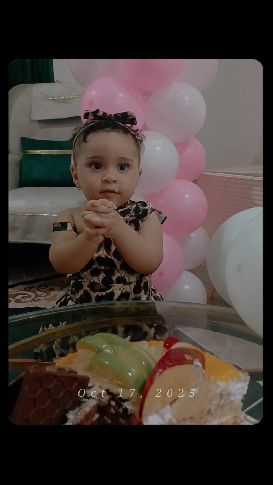 اسرة جريدة إشري نيوز عربيه تهنئ الطفله حور بعيد ميلادها الاول